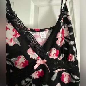 EUC MAIDENFORM SPAGHETTI STRAP SLEEPWEAR